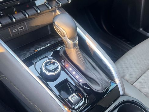 Used 2023 Chevrolet Colorado ZR2 w/ ZR2 Convenience Package III image 28