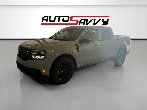 Used 2024 Ford Maverick Lariat w/ Black Appearance Package FWD image 3