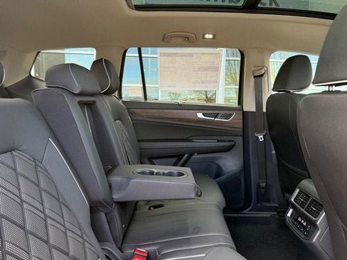 New 2026 Volkswagen Atlas SEL Premium R-Line AWD/4WD image 5