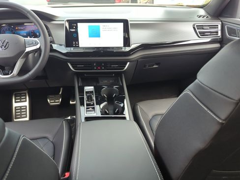 New 2026 Volkswagen Atlas Cross Sport SEL Premium R-Line image 19