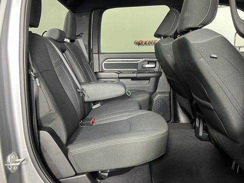 Used 2024 RAM 2500 Big Horn w/ Sport Appearance Package image 29