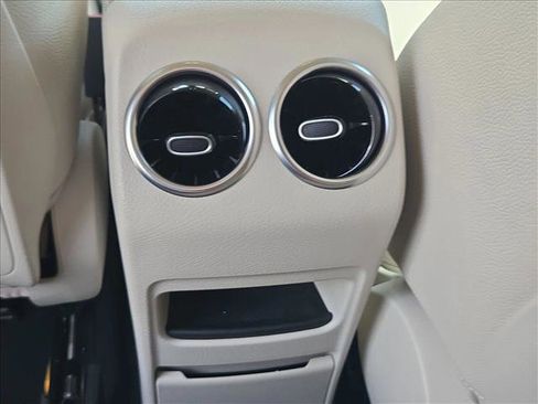 Used 2021 Mercedes-Benz GLA 250 image 15