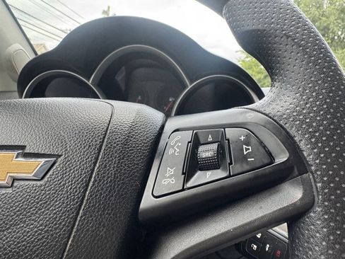 Used 2016 Chevrolet Cruze LS FWD image 26