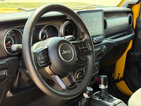 Used 2018 Jeep Wrangler Unlimited Sport AWD/4WD image 20
