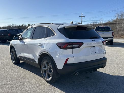 New 2025 Ford Escape ST-Line Select w/ Tech Pack #2 AWD/4WD image 8