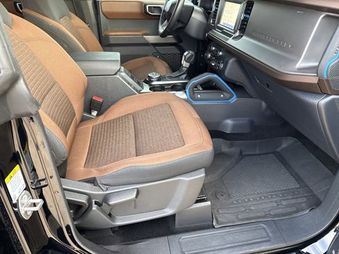 Used 2023 Ford Bronco Outer Banks image 14