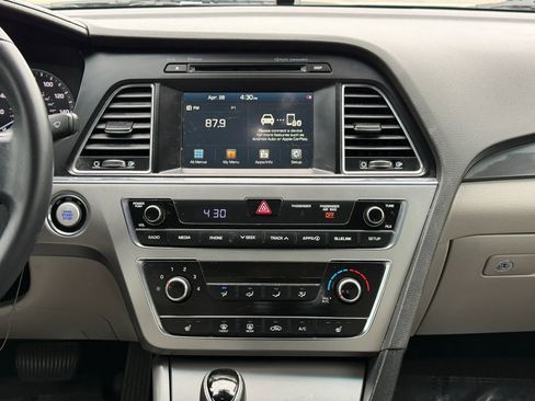 Used 2016 Hyundai Sonata Sport w/ Option Group 1V FWD image 26