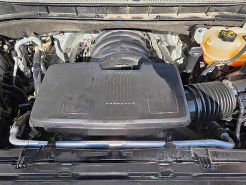 Used 2022 Chevrolet Tahoe Z71 w/ Luxury Package image 22