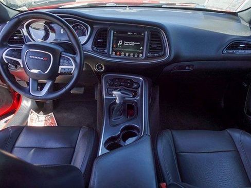 Used 2017 Dodge Challenger SXT Plus RWD image 27