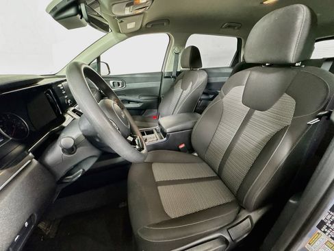 Used 2023 Kia Sorento LX AWD/4WD image 19
