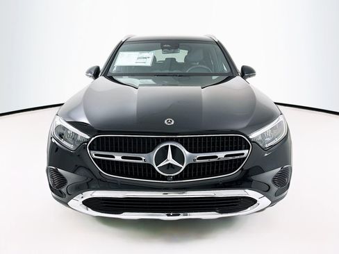 New 2026 Mercedes-Benz GLC 300 image 2