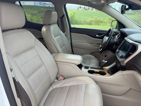 Used 2018 GMC Acadia Denali AWD/4WD image 10