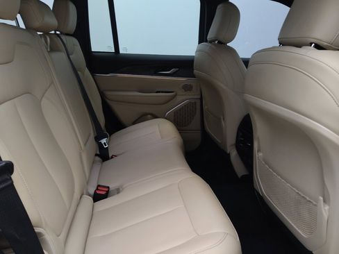 Used 2023 Jeep Grand Cherokee 4WD 4xe image 19