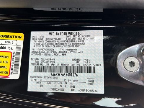 Used 2025 Ford Mustang GT Premium RWD image 36