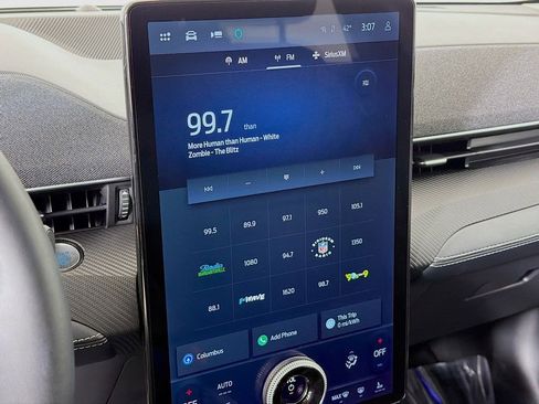 Used 2025 Ford Mustang Mach-E Premium image 35