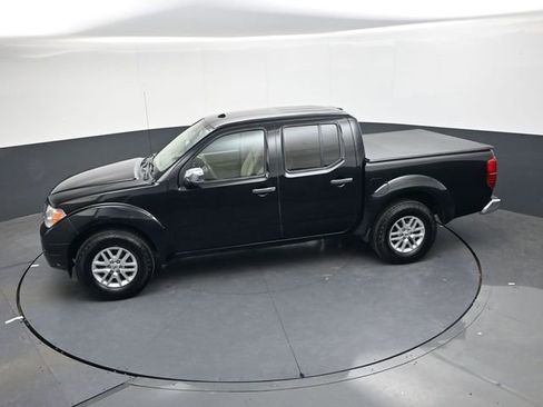 Used 2018 Nissan Frontier SV image 19