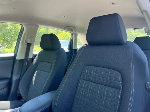 Used 2024 Honda HR-V LX image 14