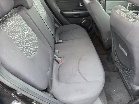 Used 2011 Kia Soul + FWD image 14