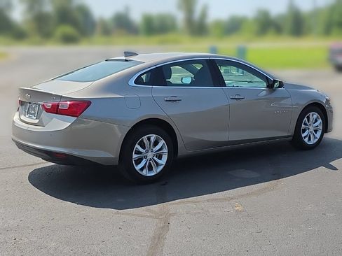 Used 2024 Chevrolet Malibu LT FWD image 7