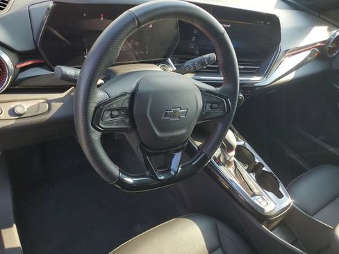 Used 2025 Chevrolet Trax RS w/ Driver Confidence Package FWD image 12