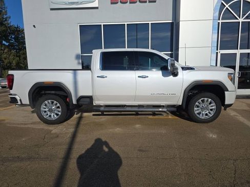 Used 2023 GMC Sierra 2500 Denali w/ Denali Ultimate Package AWD/4WD image 3