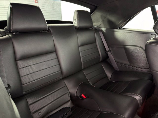 Used 2014 Ford Mustang Premium RWD image 35