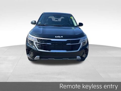 Certified 2024 Kia Seltos LX image 3