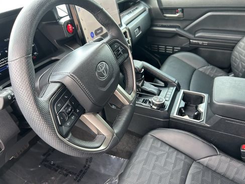 Used 2024 Toyota Tacoma TRD Off-Road w/ TRD Off Road Premium Package AWD/4WD image 21