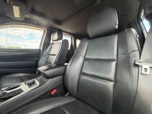 Used 2022 Jeep Grand Cherokee Limited AWD/4WD image 5
