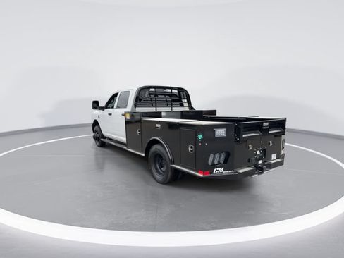 New 2026 RAM 3500 Tradesman w/ Cold Weather Group AWD/4WD image 6