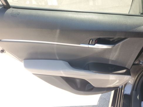 Certified 2023 Toyota Camry LE FWD image 14