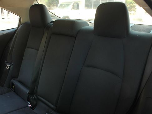 Used 2023 Toyota Corolla LE FWD image 18