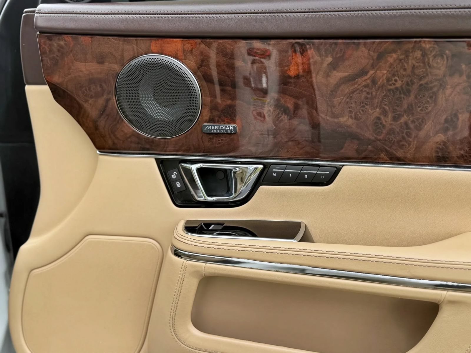 Used 2017 Jaguar XJ L Portfolio AWD/4WD image 44