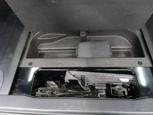 Used 2021 Ford Bronco Black Diamond image 28