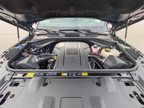 New 2026 Land Rover Range Rover Long Wheelbase SE image 31