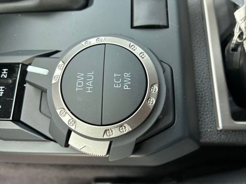 New 2026 Toyota Tacoma SR5 image 38