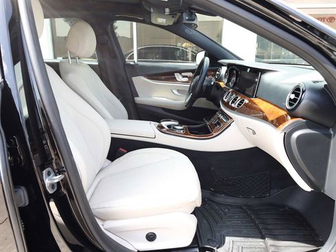 Used 2019 Mercedes-Benz E 450 4MATIC Sedan image 35