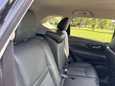 Used 2019 Nissan Rogue SL image 23