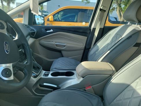 Used 2013 Ford C-MAX SEL FWD image 6