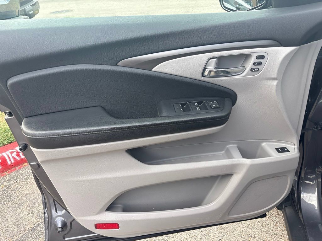 Used 2019 Honda Pilot EX-L image 12