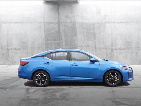 Used 2024 Nissan Sentra SV FWD image 5