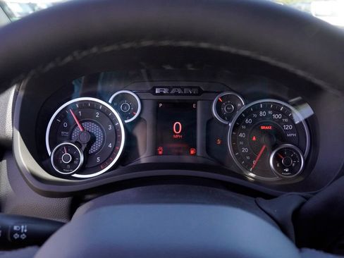 New 2026 RAM 2500 Big Horn AWD/4WD image 14