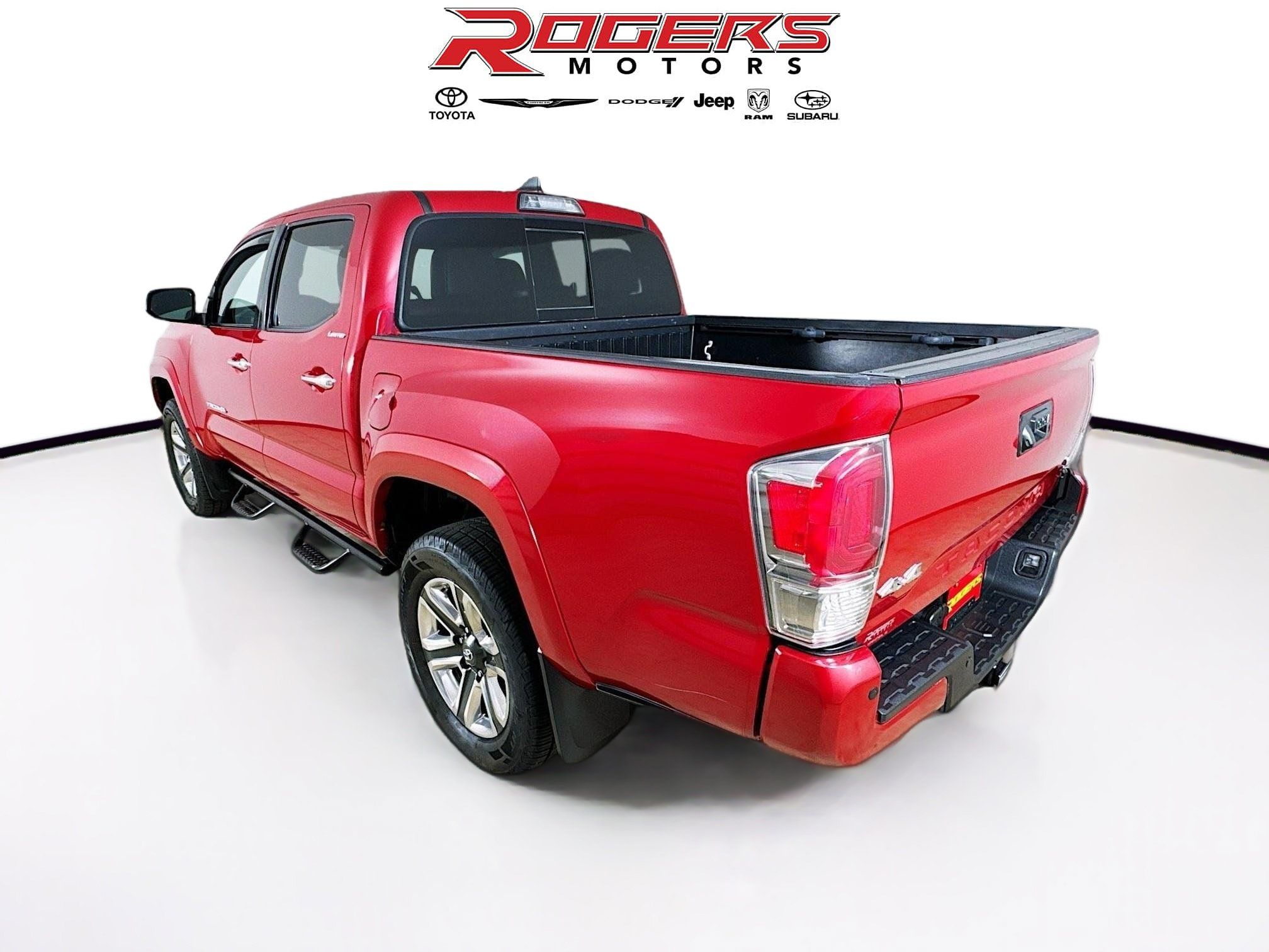 Used 2019 Toyota Tacoma Limited AWD/4WD image 6