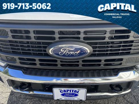 New 2026 Ford F250 XL w/ XL Chrome Package image 10