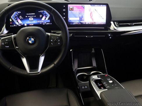 Certified 2025 BMW X2 xDrive28i image 16