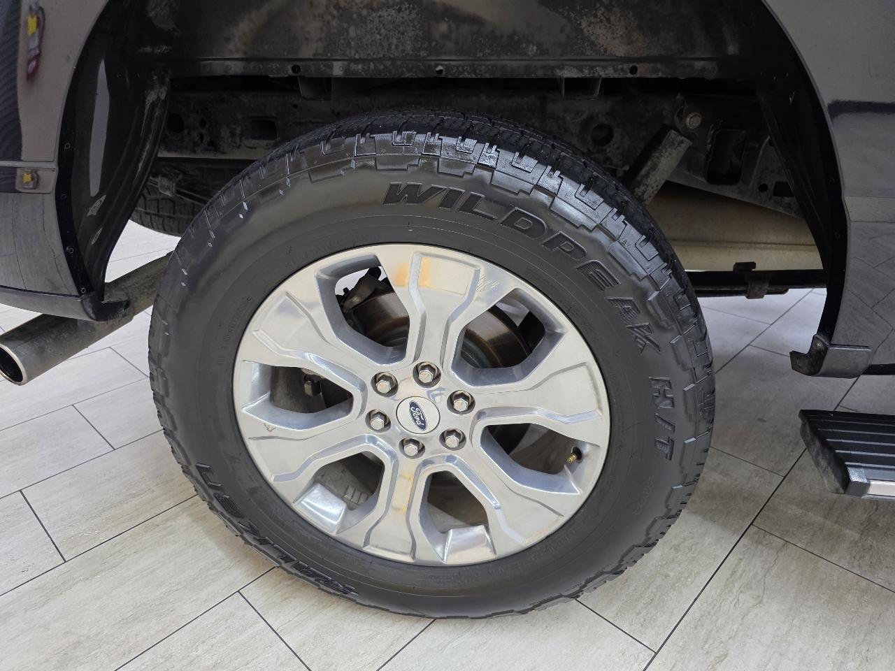 Used 2022 Ford F150 Platinum w/ Equipment Group 701A High AWD/4WD image 43