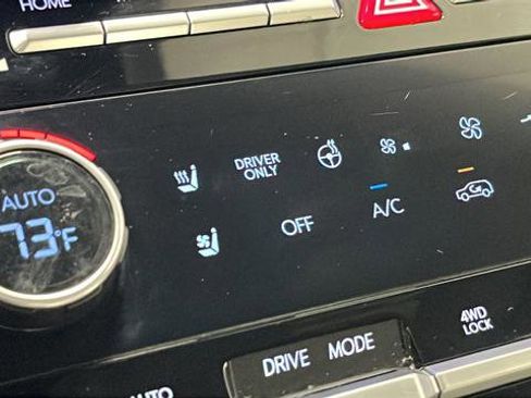 Used 2024 Hyundai Santa Fe Limited image 14