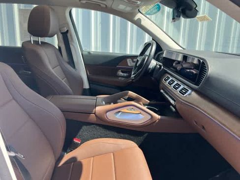 Certified 2024 Mercedes-Benz GLS 450 4MATIC image 20