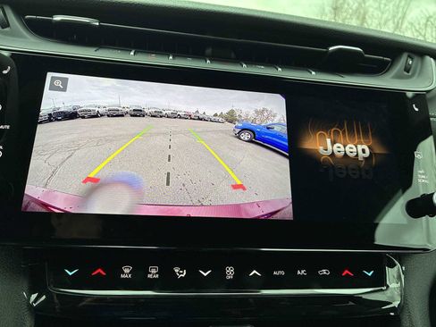 New 2026 Jeep Grand Cherokee L Limited image 22