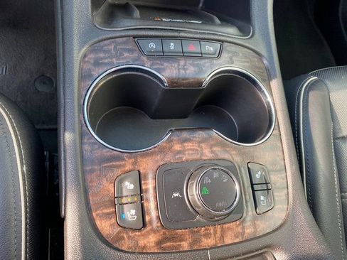 Used 2020 GMC Acadia Denali image 27